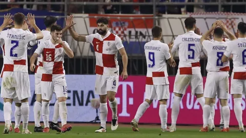 [图]约基奇全能数据助逆转，詹眉59分夺赛点