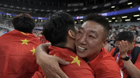 深圳对决新疆，争夺季后赛资格